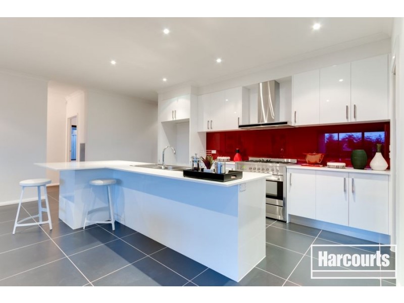 13 John Russell Road, Cranbourne West VIC 3977