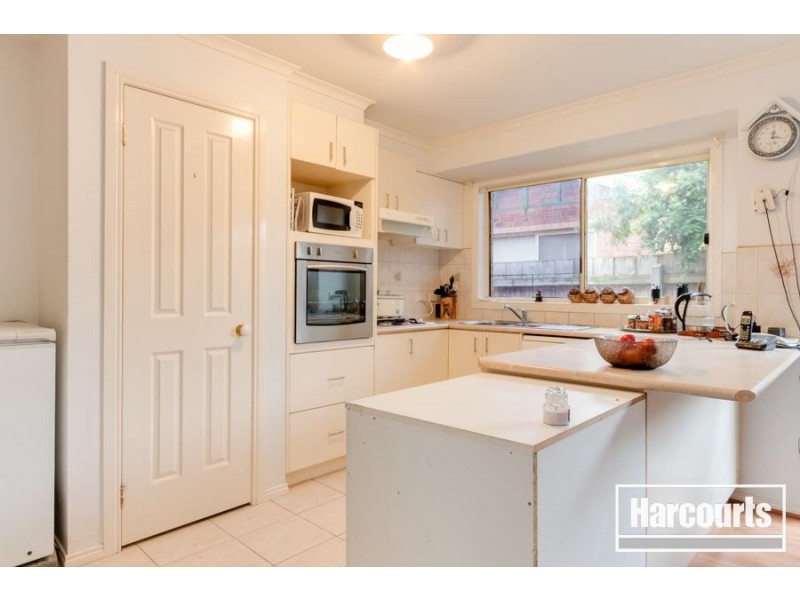 84 Scarborough Avenue, Cranbourne VIC 3977