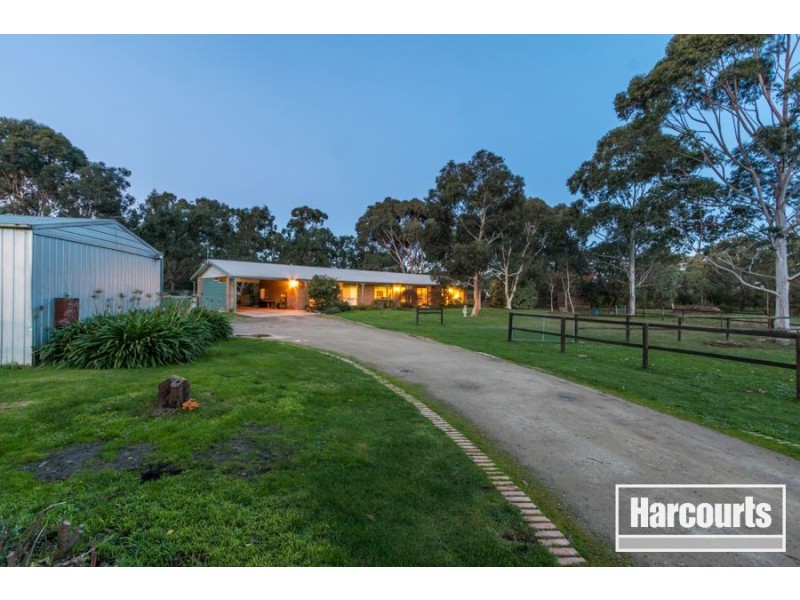 180 Smiths Lane, Cranbourne South VIC 3977