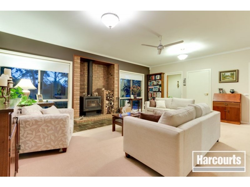 180 Smiths Lane, Cranbourne South VIC 3977