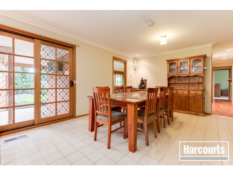 12 Coronet Court, Cranbourne VIC 3977