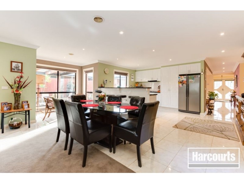 9 Stonehaven Avenue, Cranbourne VIC 3977
