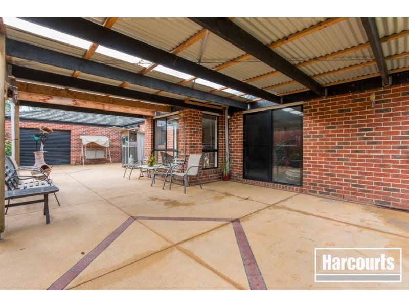 9 Stonehaven Avenue, Cranbourne VIC 3977