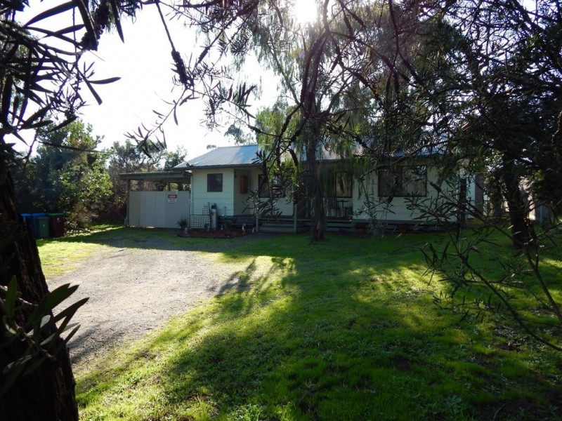 69 Glenalva Parade, Cannons Creek VIC 3977