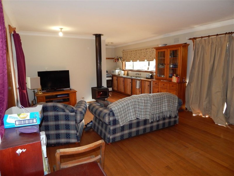 69 Glenalva Parade, Cannons Creek VIC 3977