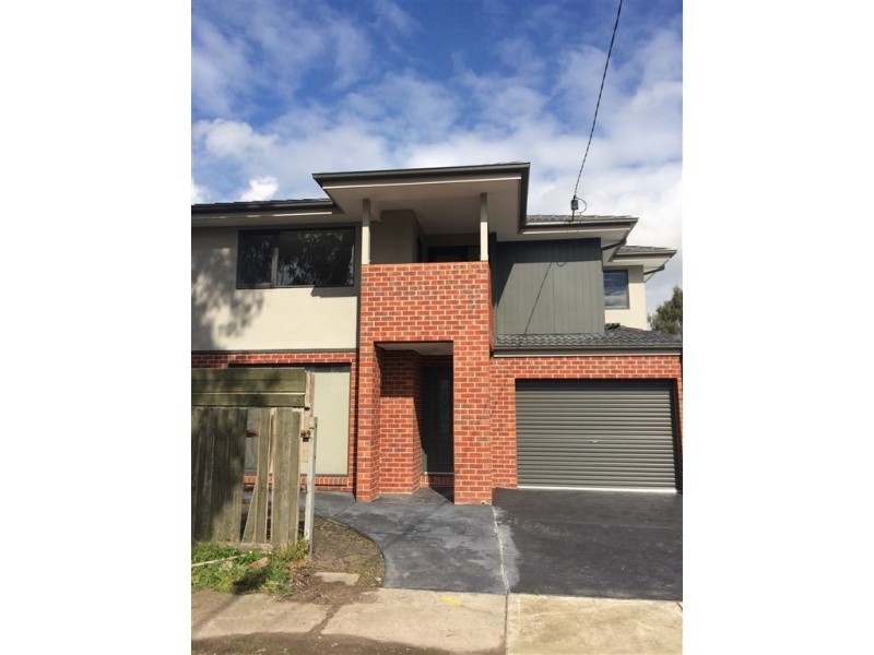 2/14 Glenwood Court, Cranbourne VIC 3977
