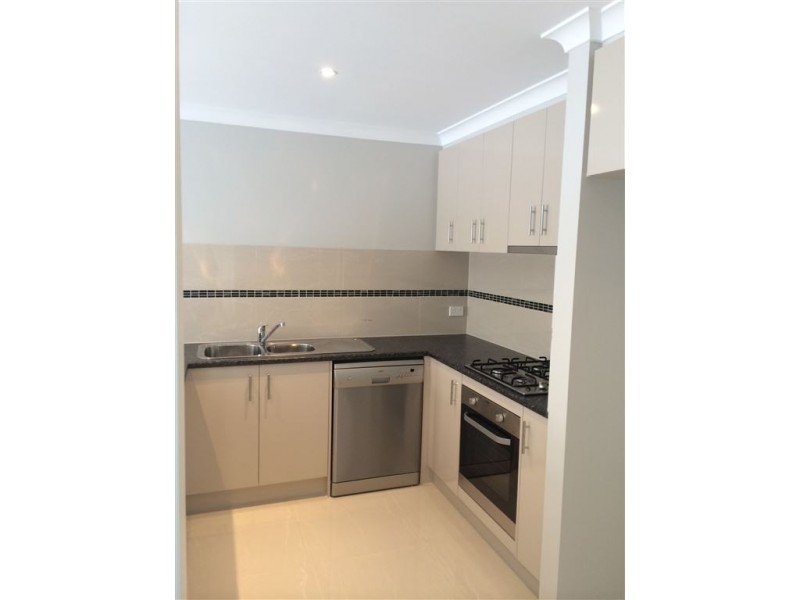 2/14 Glenwood Court, Cranbourne VIC 3977