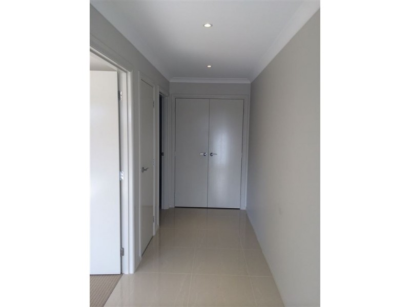 2/14 Glenwood Court, Cranbourne VIC 3977