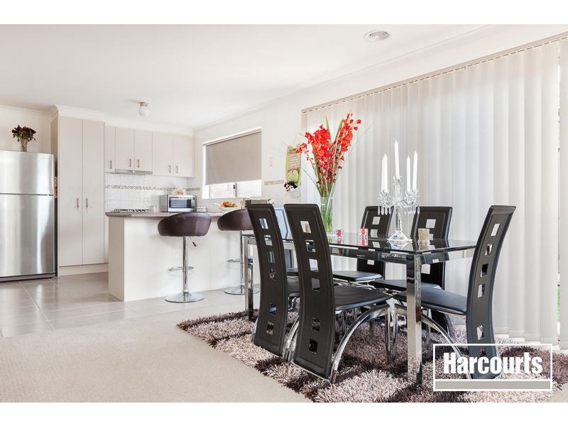 26 Hawkseye Way, Cranbourne VIC 3977