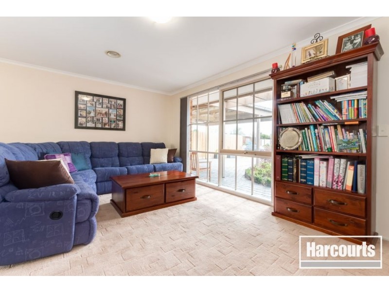 22 McGuigan Drive, Cranbourne West VIC 3977