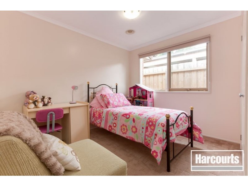 22 McGuigan Drive, Cranbourne West VIC 3977