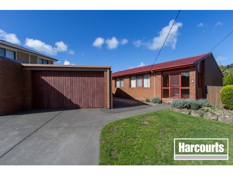 8 Bunurong Place, Cranbourne VIC 3977