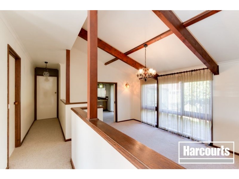 8 Bunurong Place, Cranbourne VIC 3977