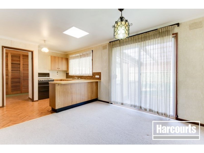 8 Bunurong Place, Cranbourne VIC 3977