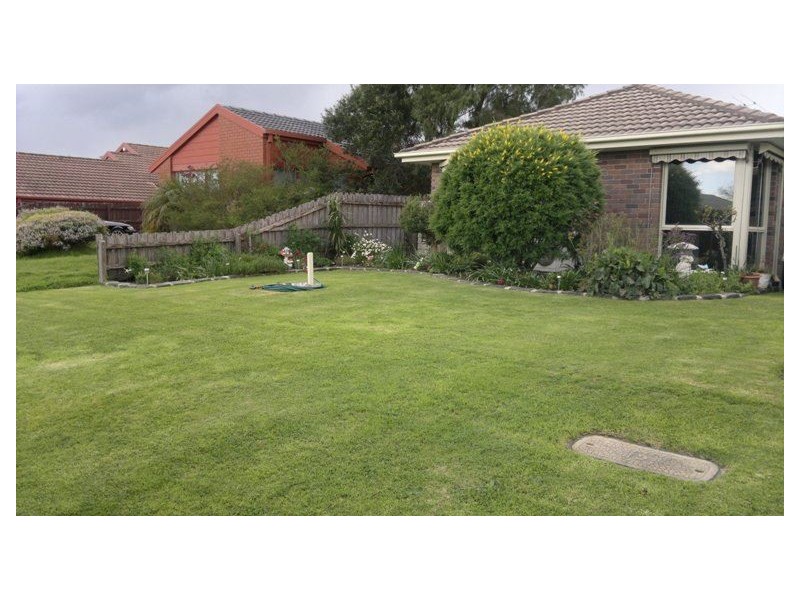 12 Sharne Court, Cranbourne North VIC 3977