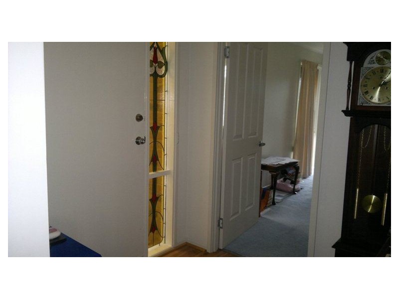 12 Sharne Court, Cranbourne North VIC 3977