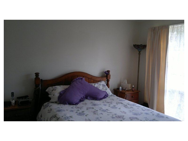 12 Sharne Court, Cranbourne North VIC 3977