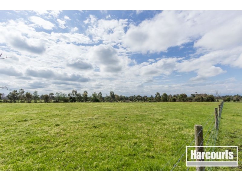 58 Wates Road, Modella VIC 3816