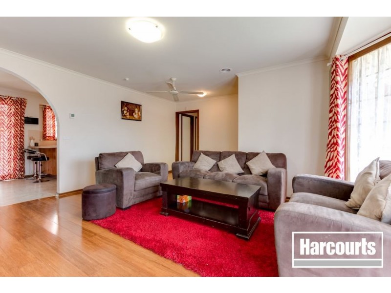 2/31 Bowen Street, Cranbourne VIC 3977