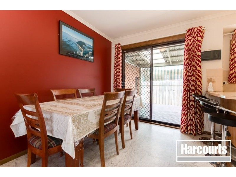 2/31 Bowen Street, Cranbourne VIC 3977