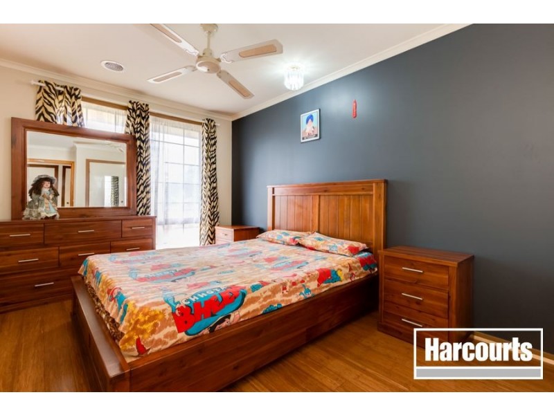 2/31 Bowen Street, Cranbourne VIC 3977