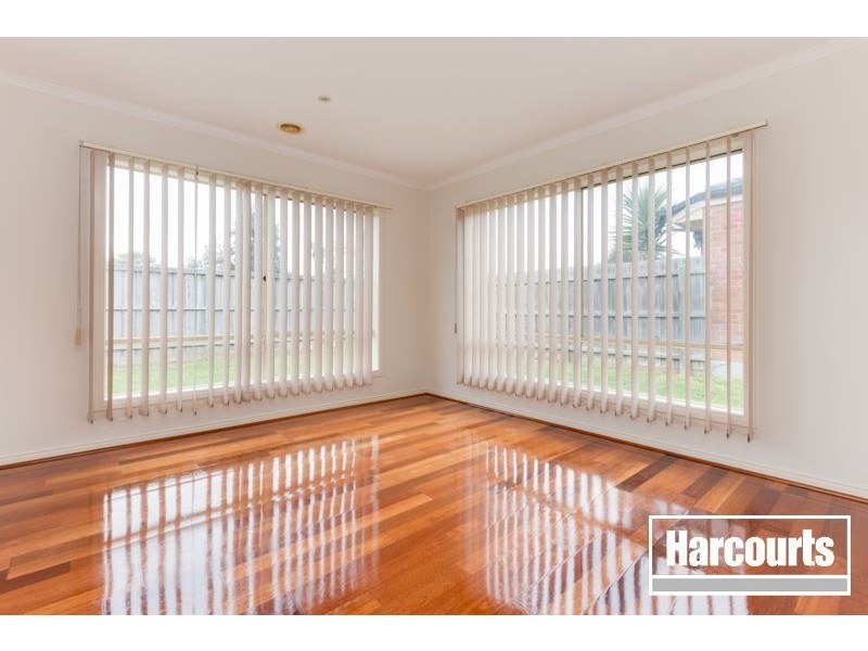 13 Stonehaven Avenue, Cranbourne VIC 3977