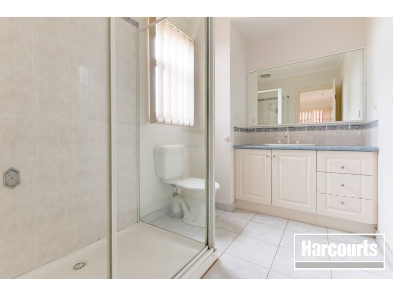 13 Stonehaven Avenue, Cranbourne VIC 3977