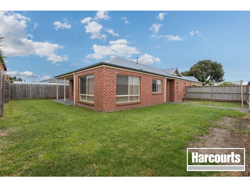 13 Stonehaven Avenue, Cranbourne VIC 3977