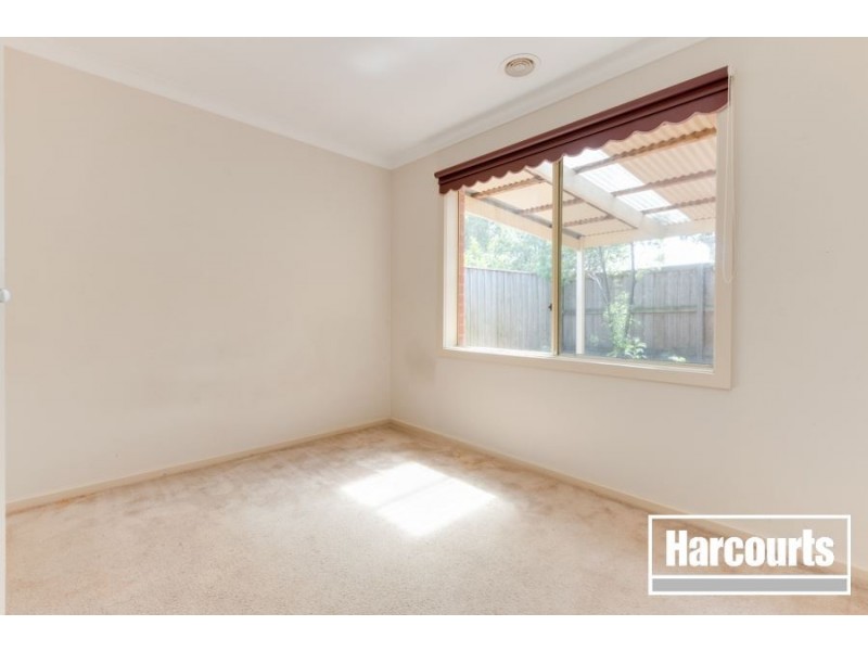 6 Tulip Grove, Cranbourne VIC 3977