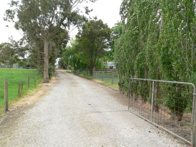 104 Coster Road, Modella VIC 3816