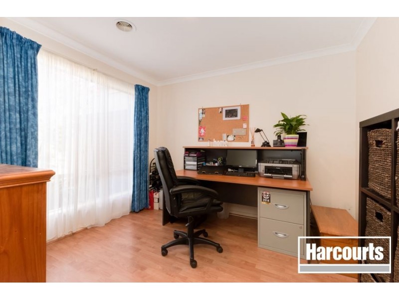 42 Hunt Club Boulevard, Cranbourne East VIC 3977