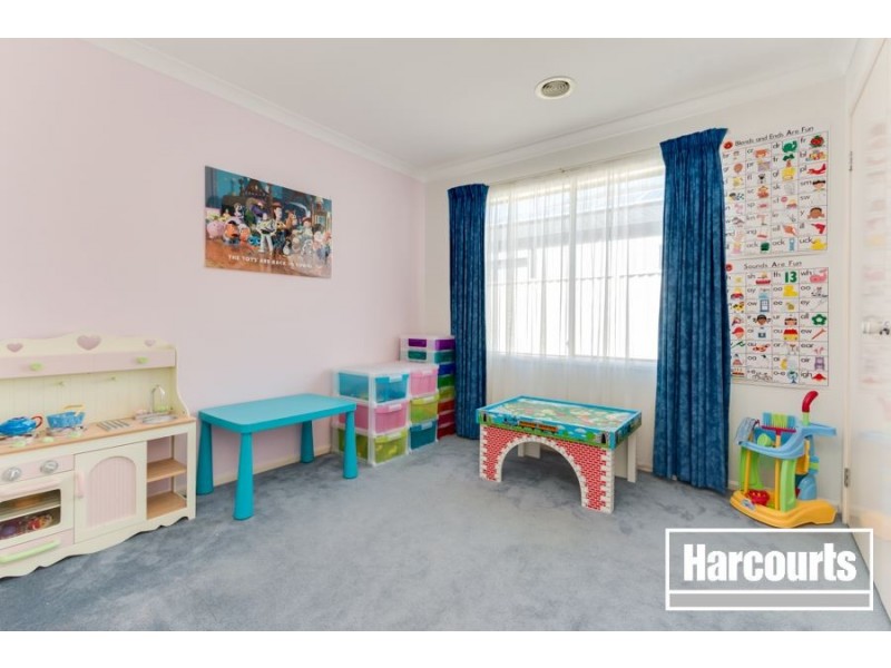 42 Hunt Club Boulevard, Cranbourne East VIC 3977