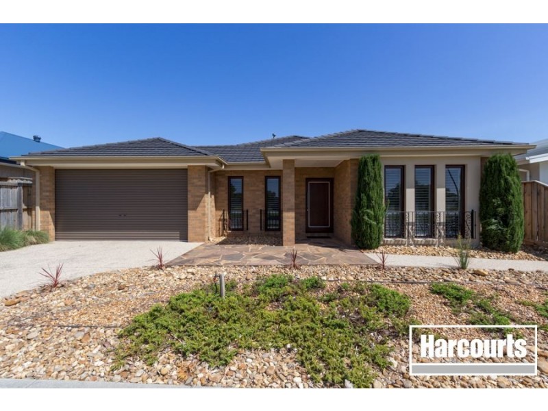 18 Waterbury Street, Cranbourne VIC 3977