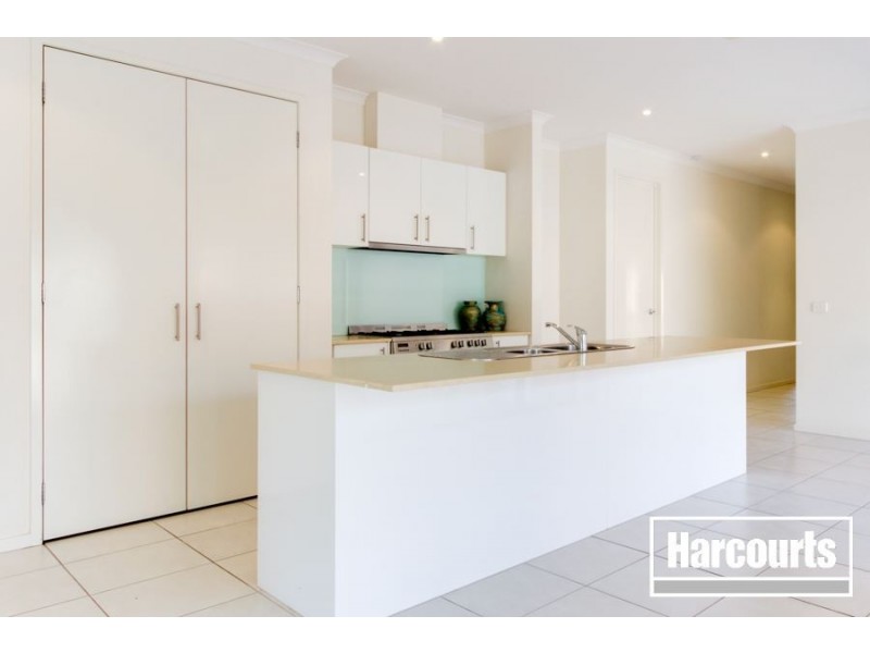 18 Waterbury Street, Cranbourne VIC 3977