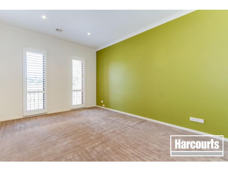 18 Waterbury Street, Cranbourne VIC 3977