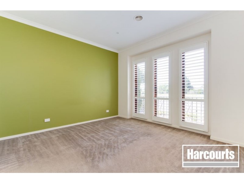 18 Waterbury Street, Cranbourne VIC 3977