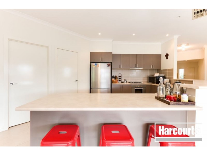 63 Mannavue Boulevard, Cranbourne North VIC 3977