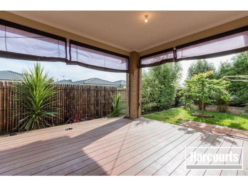 63 Mannavue Boulevard, Cranbourne North VIC 3977