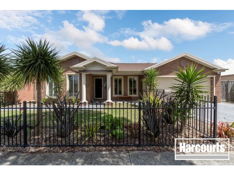 5 Spring Water Crescent, Cranbourne VIC 3977