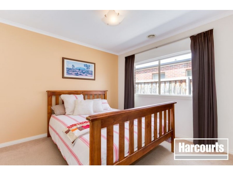 5 Spring Water Crescent, Cranbourne VIC 3977