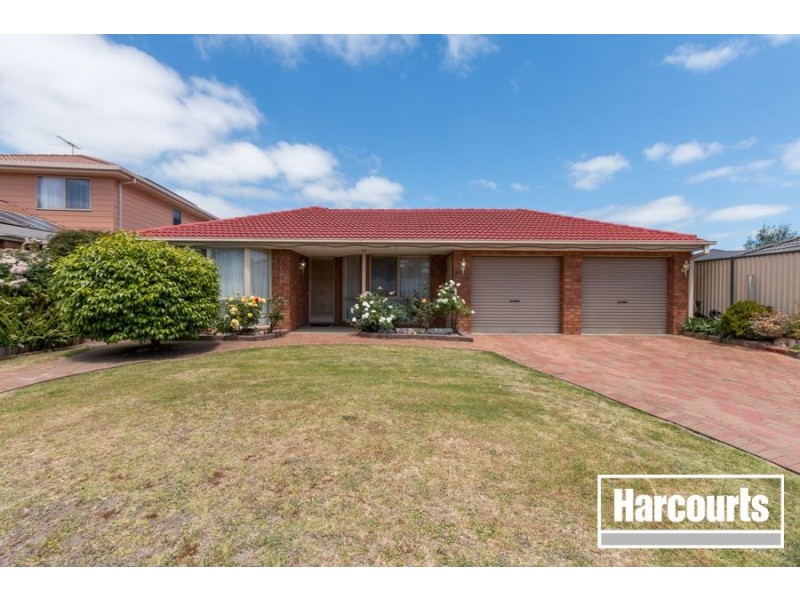 8 Lindenow Court, Cranbourne North VIC 3977