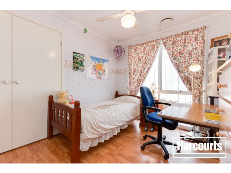 8 Lindenow Court, Cranbourne North VIC 3977