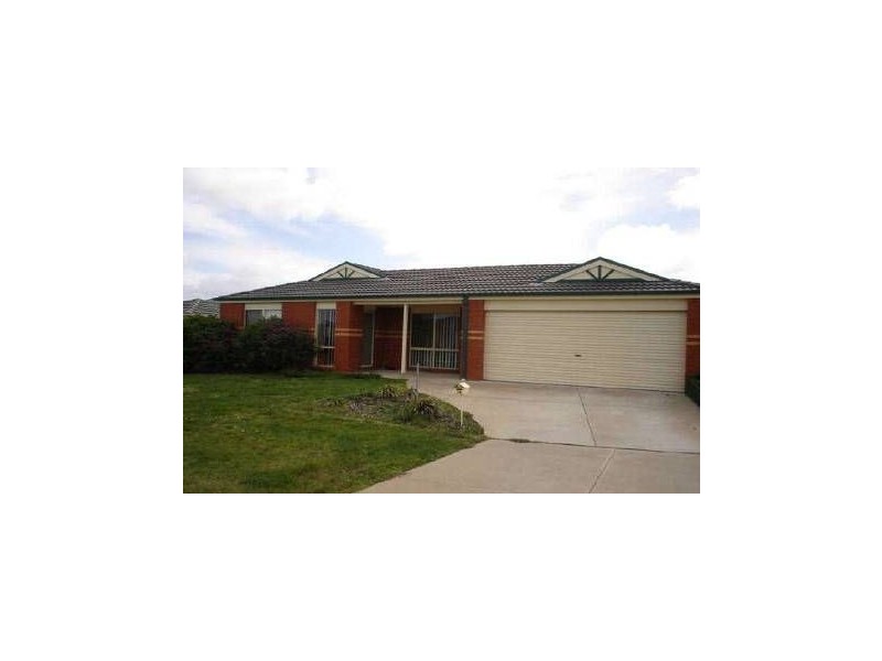 18 Jasa Crescent, Cranbourne West VIC 3977