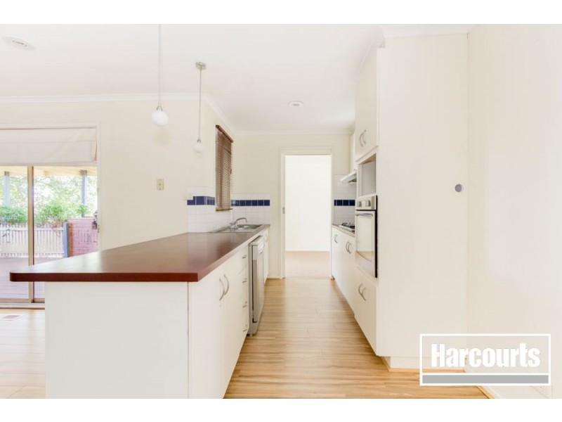 10 Maryn Close, Berwick VIC 3806