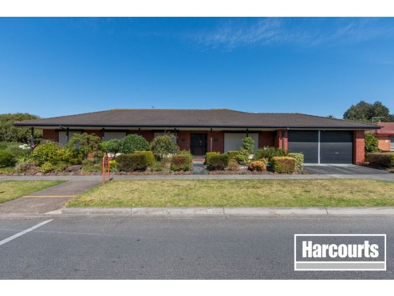 81 Courtenay Avenue, Cranbourne North VIC 3977