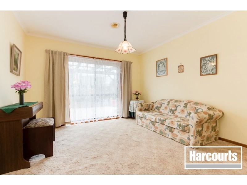 81 Courtenay Avenue, Cranbourne North VIC 3977