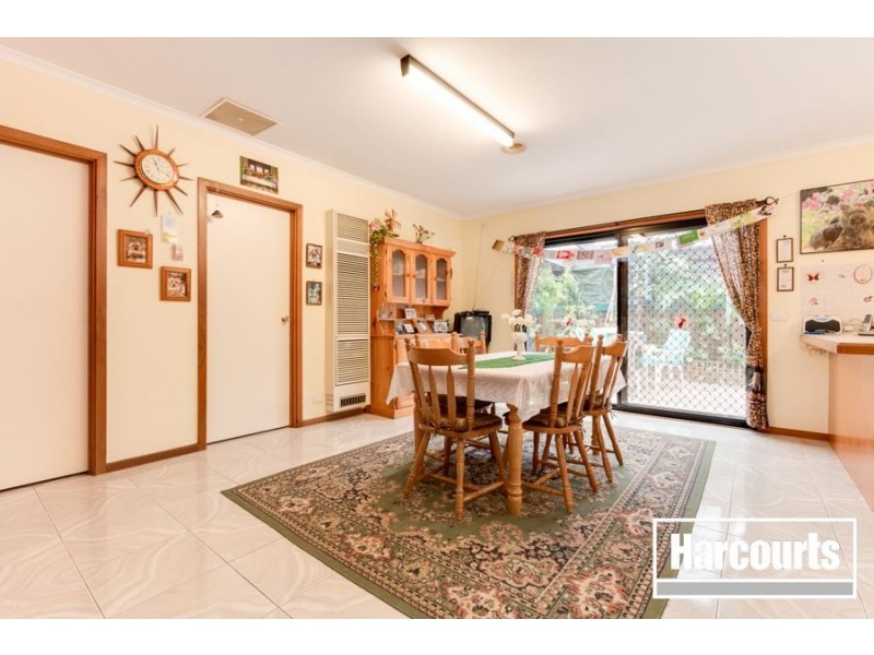 81 Courtenay Avenue, Cranbourne North VIC 3977