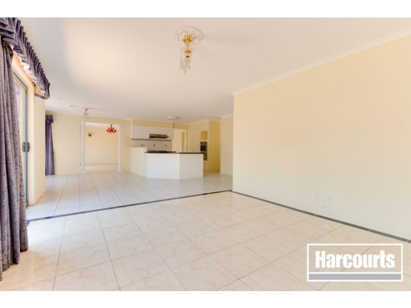 3 Mariner Close, Cranbourne North VIC 3977