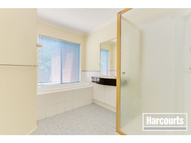 3 Mariner Close, Cranbourne North VIC 3977