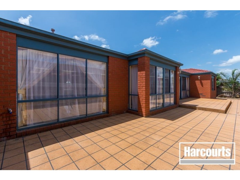 3 Mariner Close, Cranbourne North VIC 3977